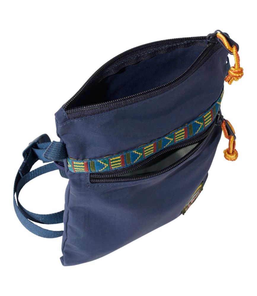 Mountain Classic Crossbody Bag - US 9021