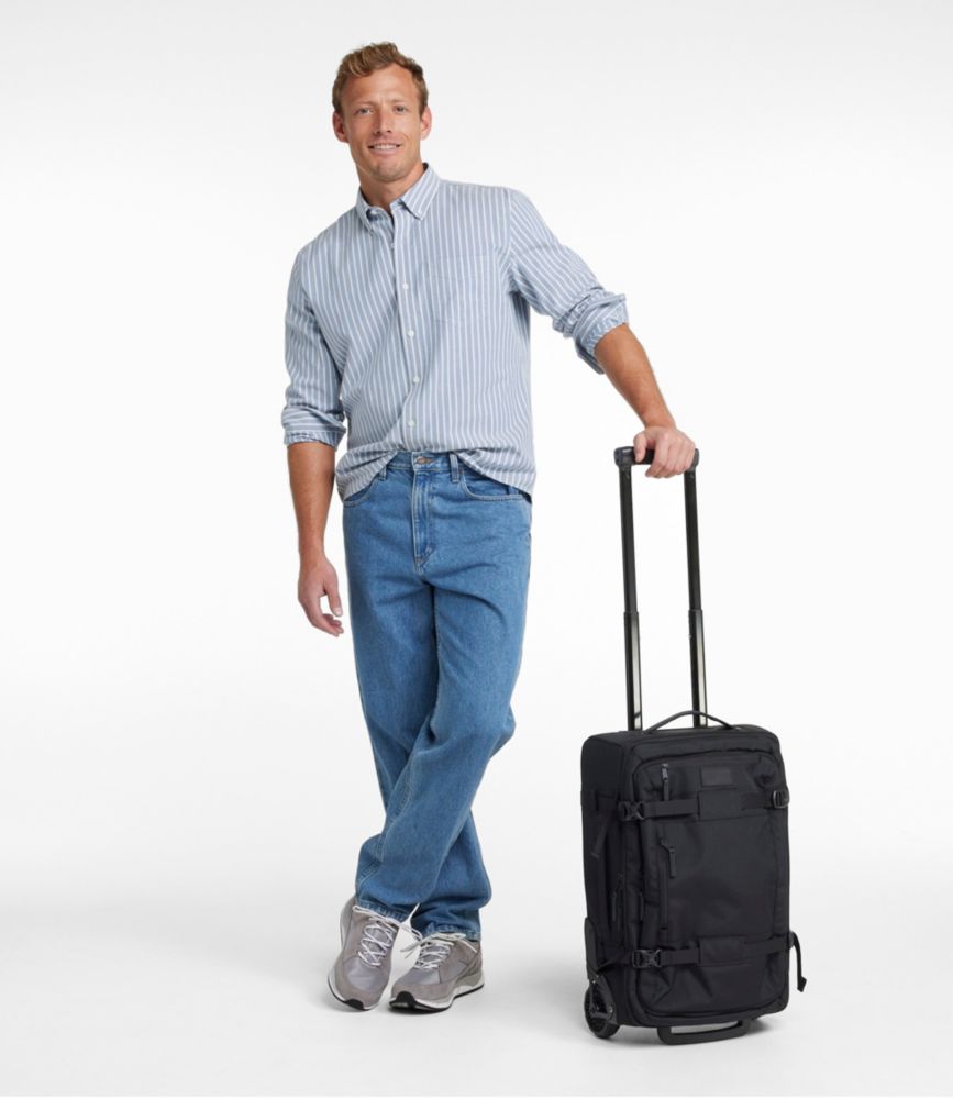 Continental Expandable Rolling Pullman Carry-On, 22" - US 8326