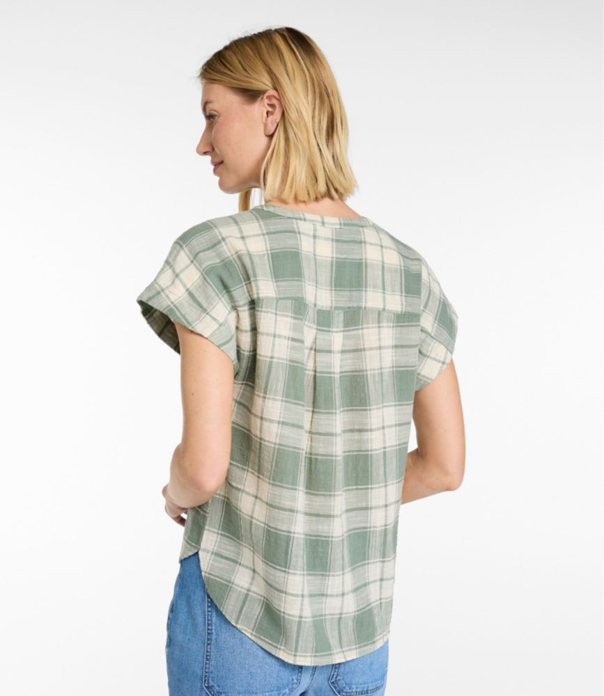 Women's L.L.Bean Day Breeze Shirt, Short-Sleeve Popover - US 4239